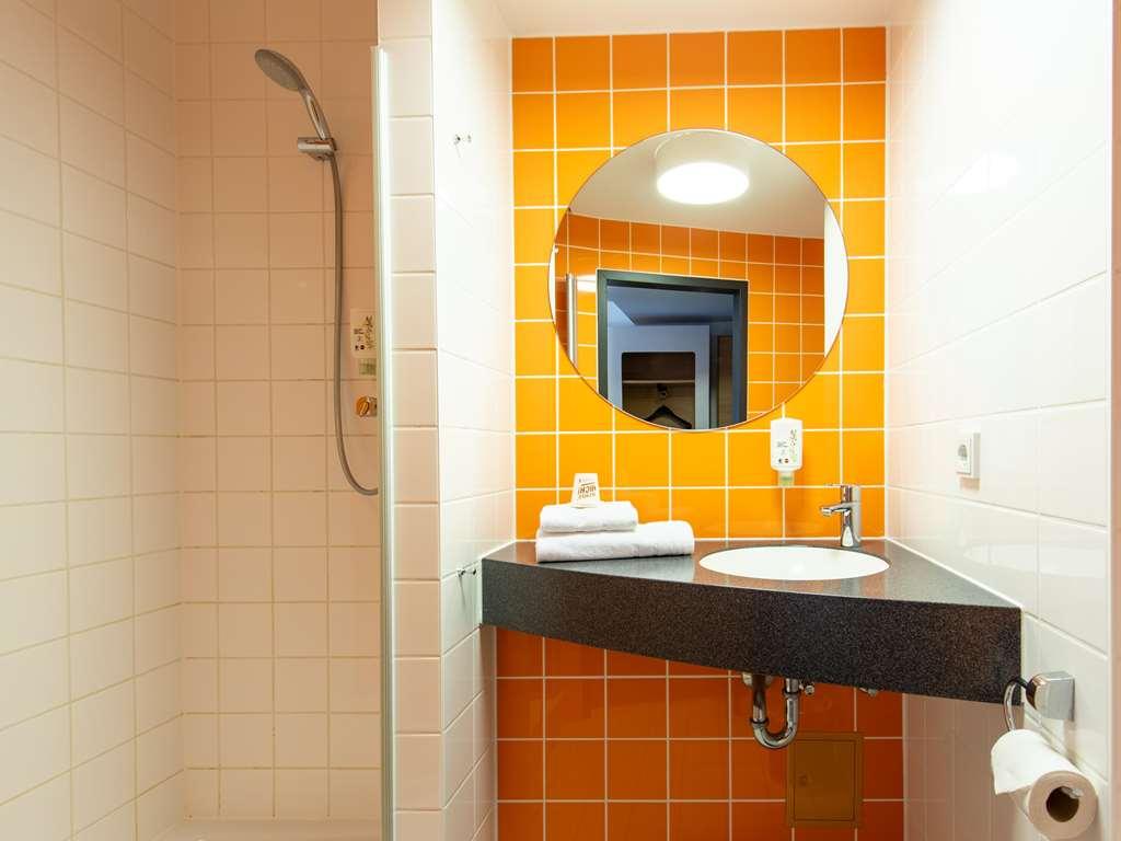 B&B Hotel Schweinfurt-City Phòng bức ảnh